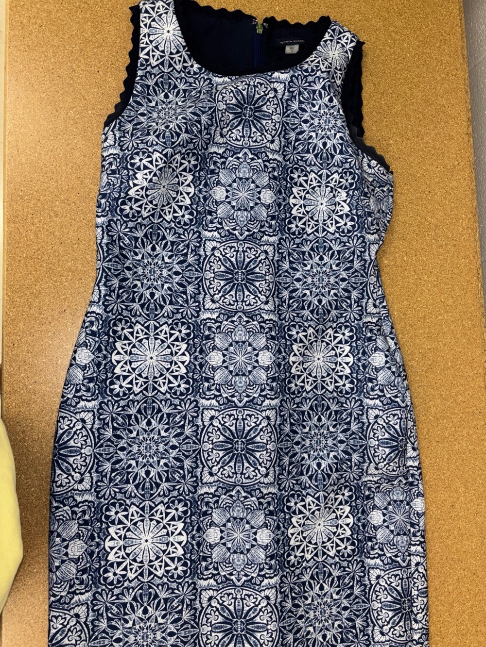 Tommy Hilfiger Navy White Mosaic Floral Classic Sheath Dress Size 10